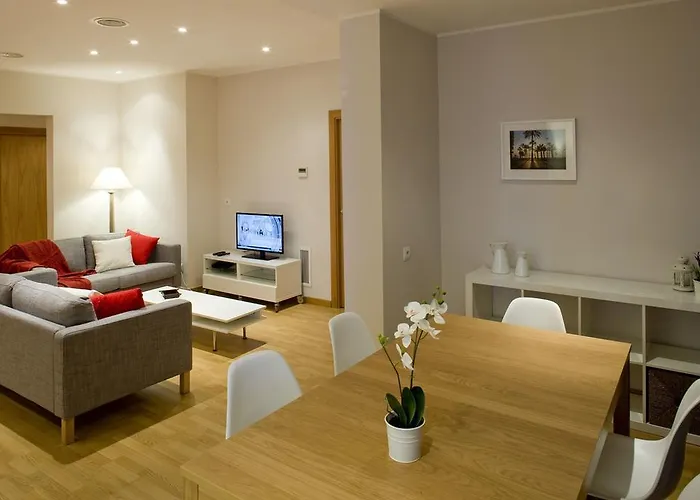 Flateli Pelayo H1 Apartment *